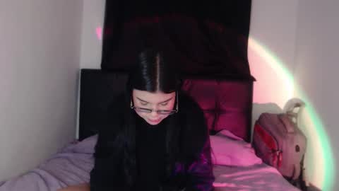 Ela online show from April 5, 3:05 am