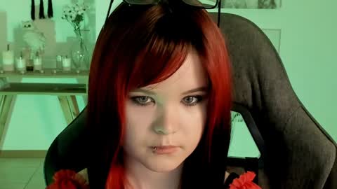 Your sweet girl online show from January 12, 4:18 pm