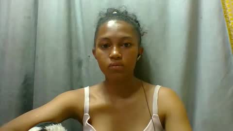 elaliealdy online show from December 18, 11:04 am