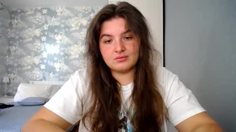 Elanis online show from April 9, 11:26 am