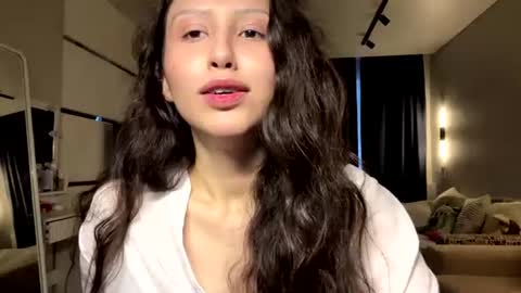 Alice online show from June 11, 3:20 pm