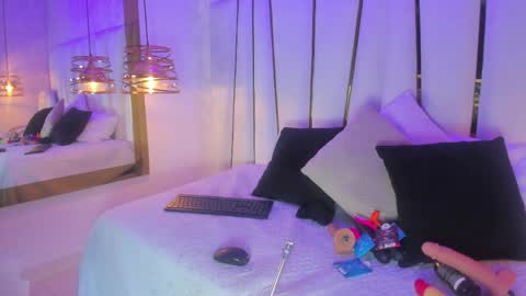 Elena online show from April 2, 7:22 pm