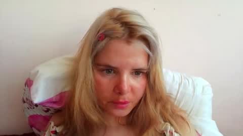 Elena online show from April 18, 10:29 am