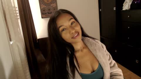 Elenna online show from December 23, 9:40 pm