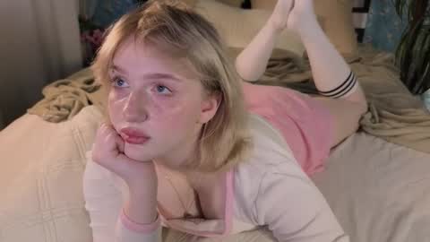 Ellie online show from March 13, 5:42 am