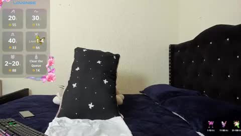 elii_sweet_ online show from January 25, 1:03 pm