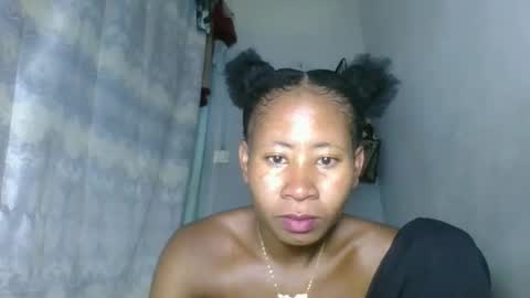 elina981 online show from February 2, 10:47 am