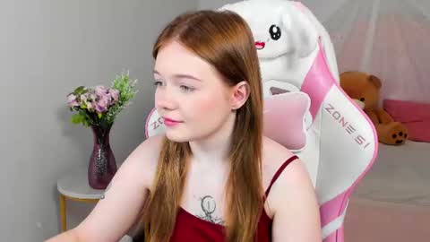elinavale online show from July 3, 5:35 am