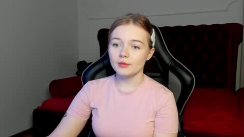 elinavale online show from April 5, 5:06 am