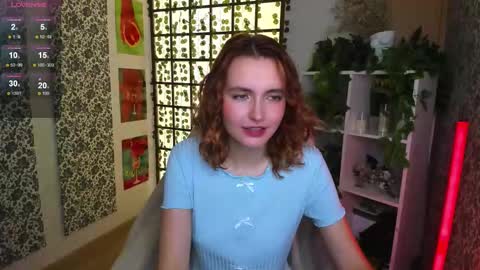 Snapshot of elis_cherry chatting on October 1, 2:38 am Elis online show from October 1, 2:38 am
