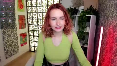 Snapshot of elis_cherry chatting on September 9, 1:49 am Elis online show from September 9, 1:49 am