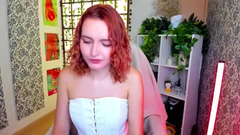 Snapshot of elis_cherry chatting on September 14, 2:20 am Elis online show from September 14, 2:20 am