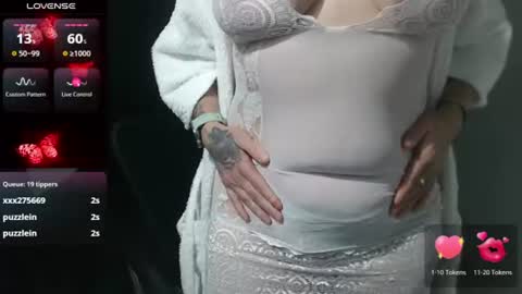 elisabeth_clint2 online show from July 12, 10:27 am