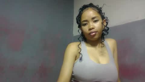 elisabethee online show from April 16, 9:39 pm