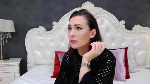 Krissy online show from December 18, 9:14 am