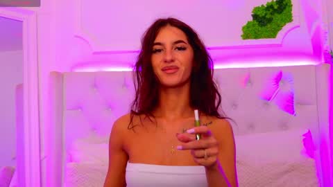 ElisaCharm online show from May 28, 4:10 am