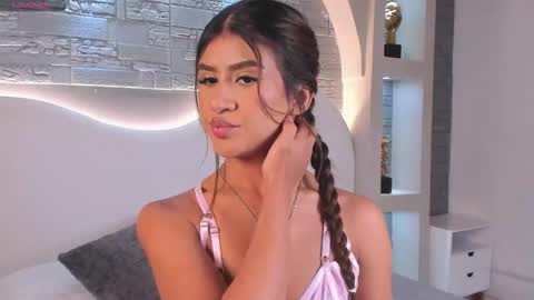 Elise diamond online show from December 3, 10:23 pm