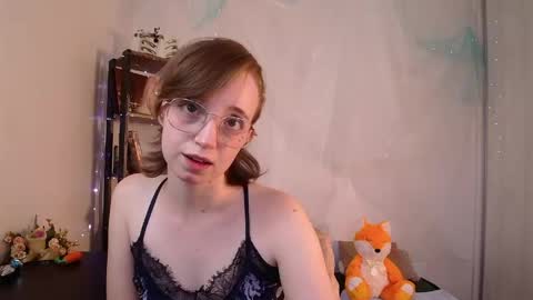 elise_nyx online show from May 8, 7:59 pm