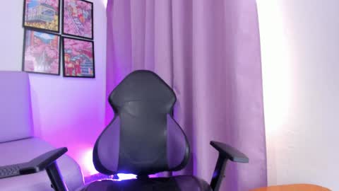 elissa_sexygirl online show from April 15, 12:28 pm