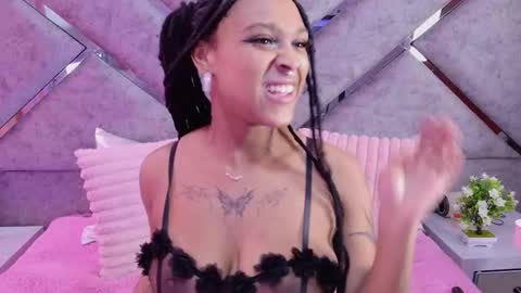 elit noa online show from February 4, 10:02 pm