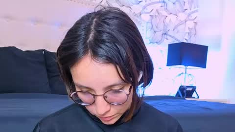 Eliza online show from June 5, 7:31 pm