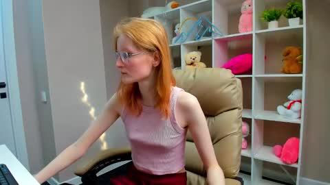 Elizabeth online show from March 12, 8:19 am