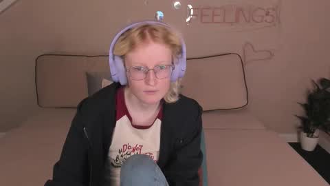 Elizabeth online show from September 10, 1:38 am