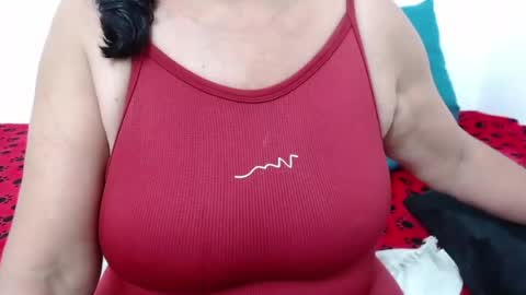 ElizabethMiler online show from July 5, 3:02 am