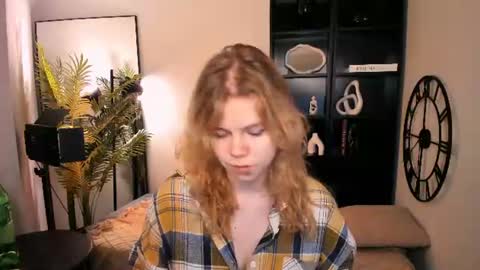 Elizabeth online show from June 27, 5:41 am