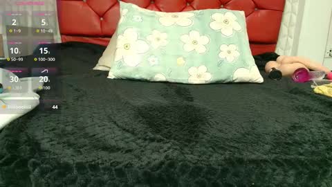 elizabetth_roman online show from March 15, 10:23 pm