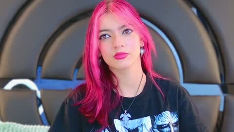 Elizabet online show from February 5, 6:59 pm