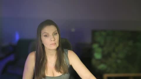 Eliekind online show from April 2, 2:47 pm