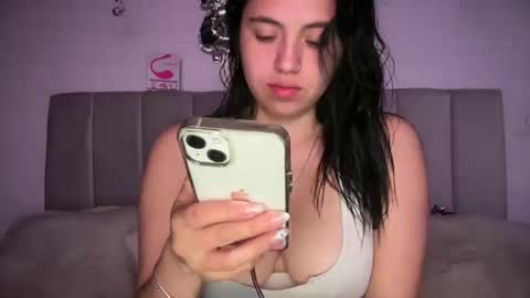 Ella  online show from December 4, 6:48 am