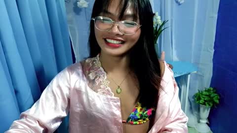 Ella online show from October 29, 9:57 am