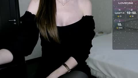 Ella online show from October 21, 12:31 pm