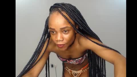 ella online show from November 1, 6:06 am