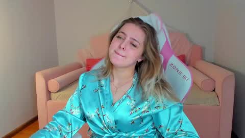 EllaBells online show from April 1, 12:39 pm