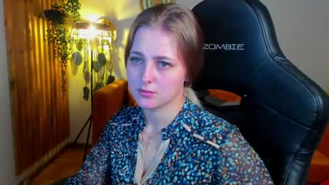 EllaBells online show from May 7, 5:55 am