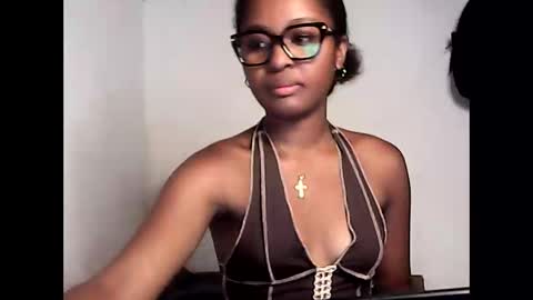 ellah245 online show from March 29, 8:41 pm