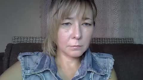 Snapshot of ellajohnsonx chatting on October 16, 4:53 pm ellajohnsonx online show from October 16, 4:53 pm