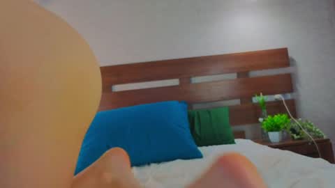 Eva online show from April 4, 1:10 pm