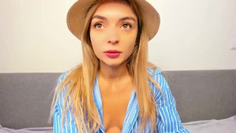 ellen_flow online show from February 23, 9:38 am