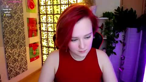 Ellie online show from April 18, 8:39 am