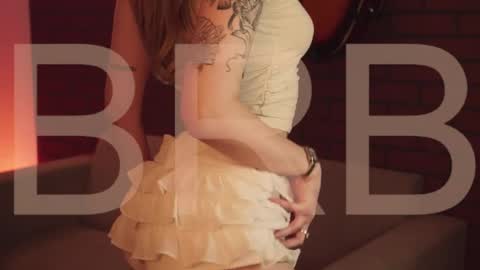 elliecutes online show from March 27, 8:26 am