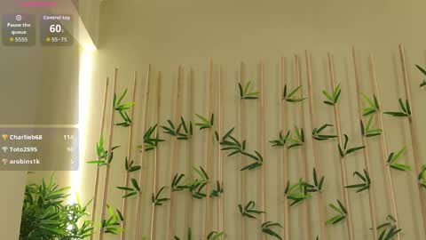 EllieJules online show from April 13, 4:58 am