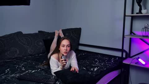 Elin online show from March 9, 12:30 pm