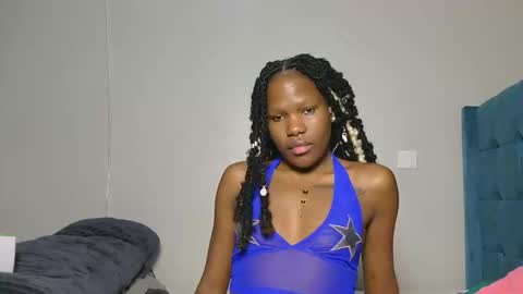 elllanna online show from February 4, 8:12 pm