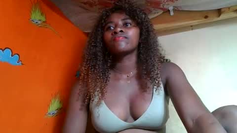 Ellodi online show from June 3, 6:13 pm
