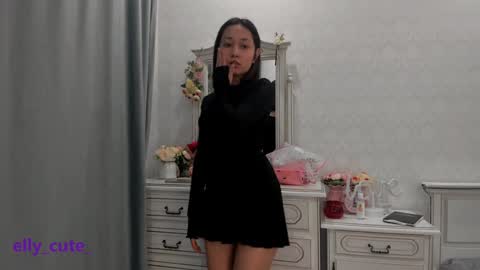 Elly Cute  online show from December 11, 6:52 pm