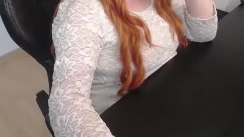 Elly online show from February 13, 1:46 pm